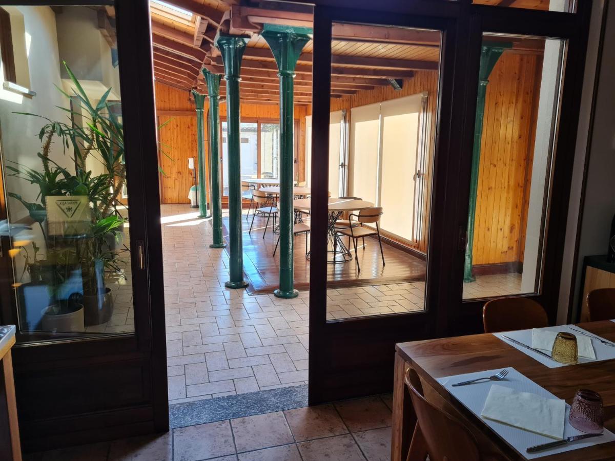 Manfredi Ristorante Con Alloggio Romentino Extérieur photo